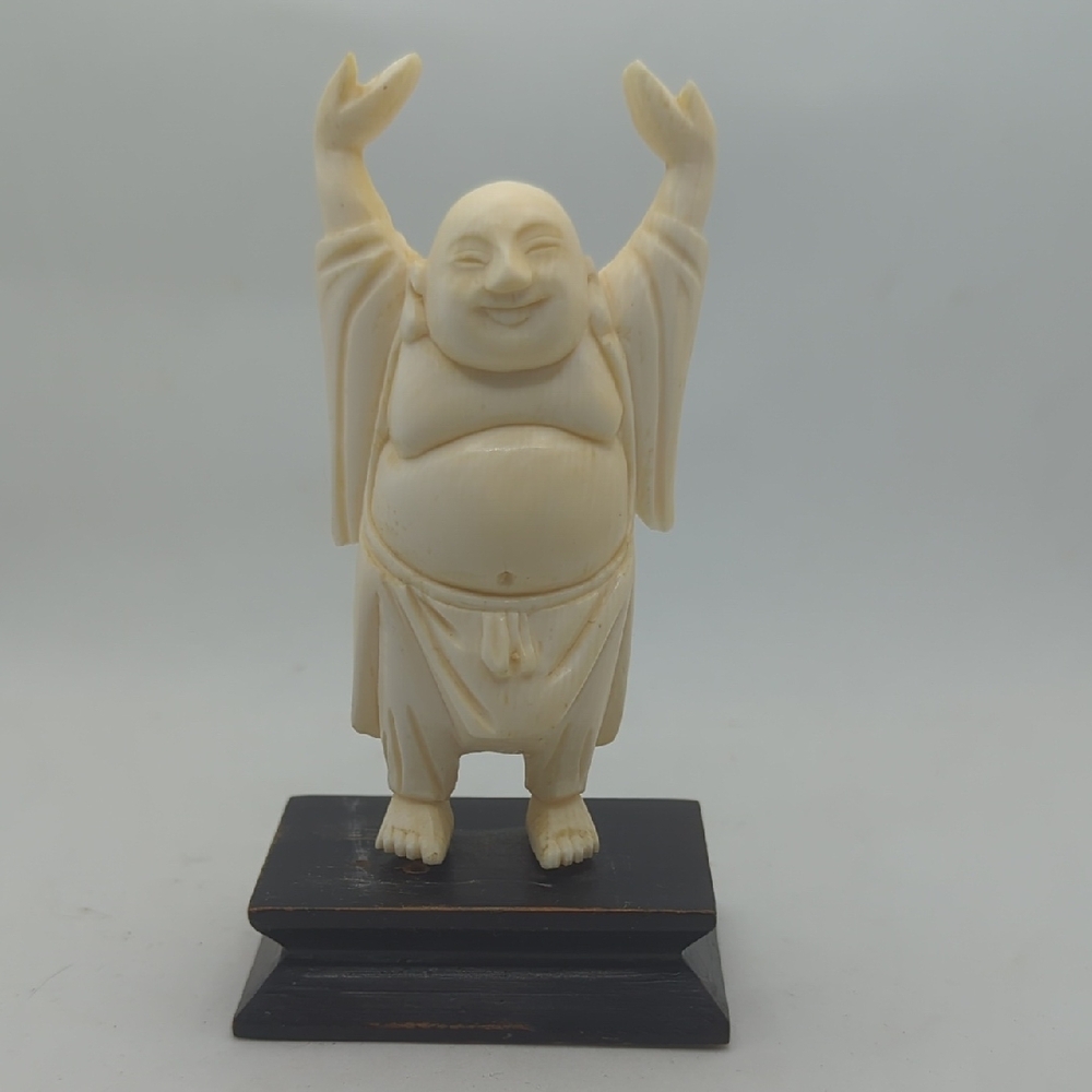 💛Bone Buddha Statue